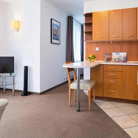 Aparthotel - Wilanow 3*