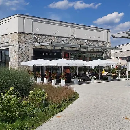 - Wilanow Aparthotel