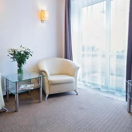 - Wilanow Aparthotel