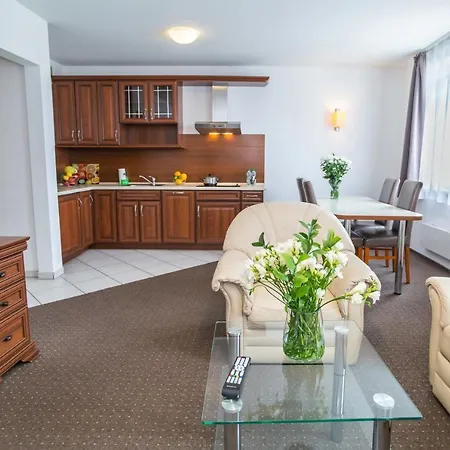 - Wilanow 3* Varsovie