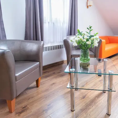 - Wilanow Aparthotel Warsaw