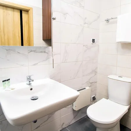 - Wilanow Lejlighedshotel