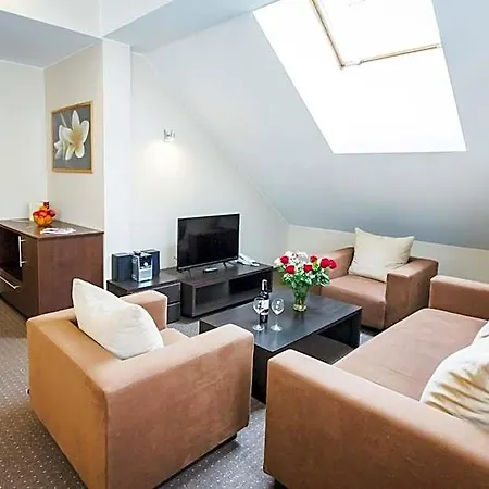 - Wilanów Hotel apartamentowy