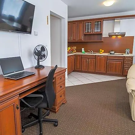 - Wilanów Hotel apartamentowy 3*