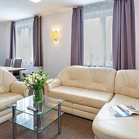 - Wilanow Lägenhetshotell 3*