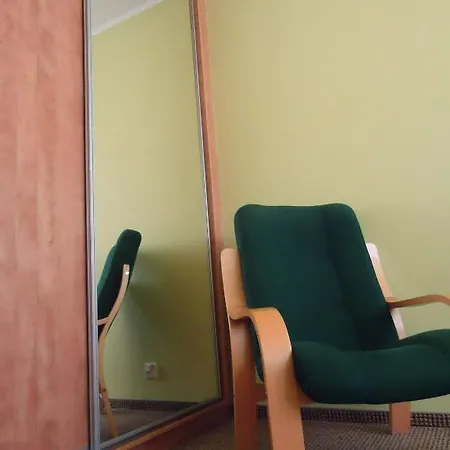 - Wilanow Aparthotel 3*