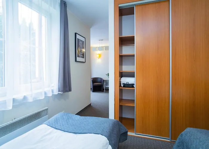 - Wilanow 3* Варшава