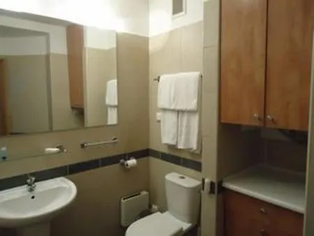 - Wilanow アパートホテル 3*